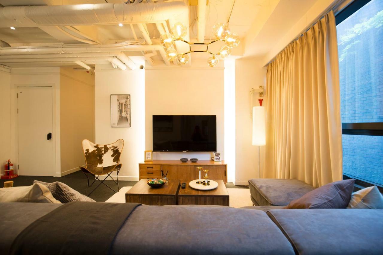 Apartment Uh House