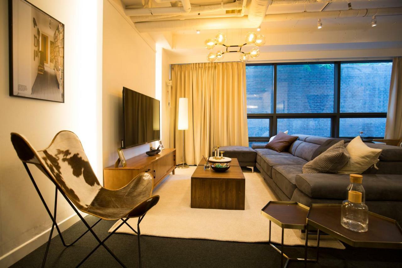 Apartment Uh House